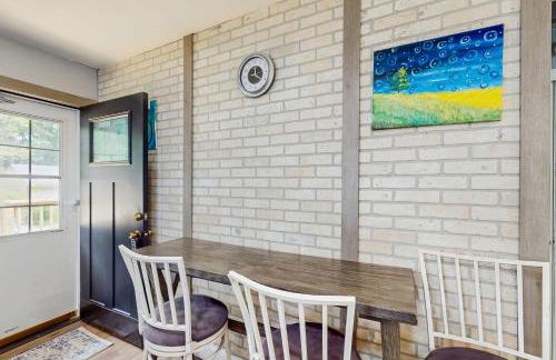 2 Mi to Beach! Hot Tub Haven in Michigan City - Foto 15