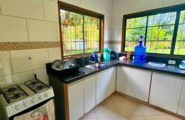 Casa Amarela, 3 Quartos , 15 camas, Acesso rápido às praias - Foto 24