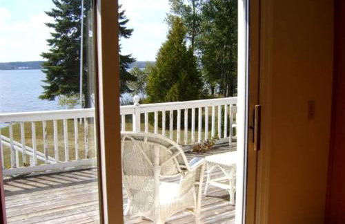 Cozy Lakeside Vacation Rental near St David, Maine - Foto 2