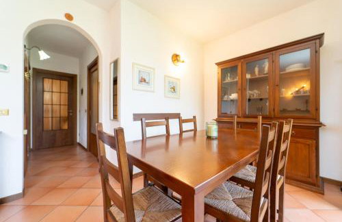 Casa con parcheggio, piscina giardino, barbecue - Foto 19