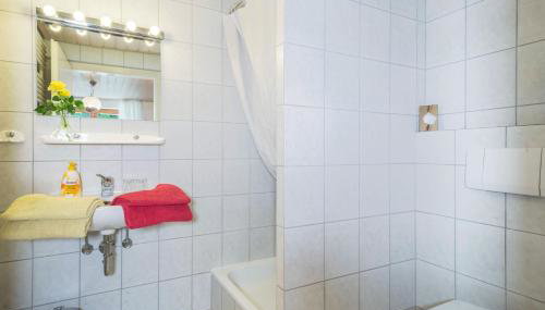 Haus Sonnenschein Gartentraum - Photo 2