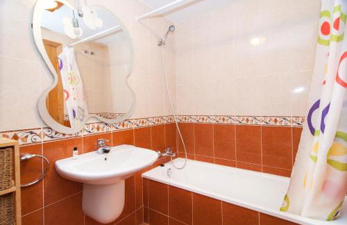 Apartamento de 4 dormitorios muy céntrico en San Juan Pueblo a tan sólo 2,5 km de la playa de San Juan y Muchavista - Foto 12