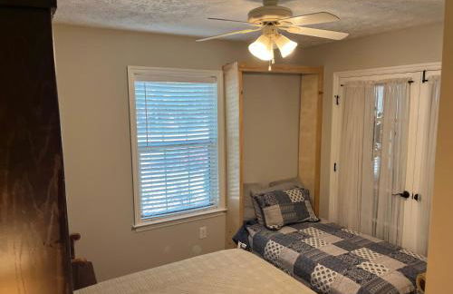 Spacious 3 Bedroom 2 bath Condo close to Five-points in Athens - Photo 28