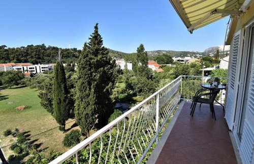 2 bedroom apartment with garden - Foto 18