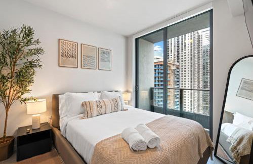 Downtown Condo with Den and Pool Access - Foto 16