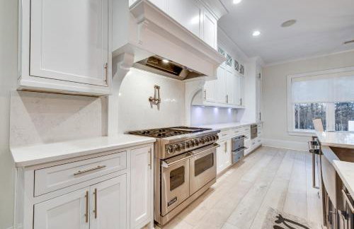 Sprawling Suwanee Home Theater, Pool, Hot Tub! - Foto 8