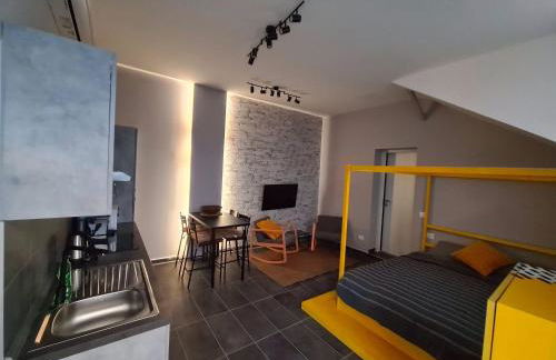 Be Magenta, Art Home - Yellow style - Near Milano, Rho Fiera, Malpensa - Foto 18