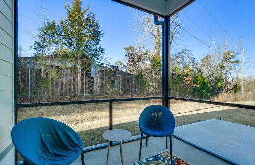 Lake Greenwood Access Modern Escape with Patio! - Foto 2