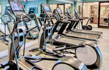 LuXury Stay | Pool + Gym + Fast Wi-fi - Foto 20