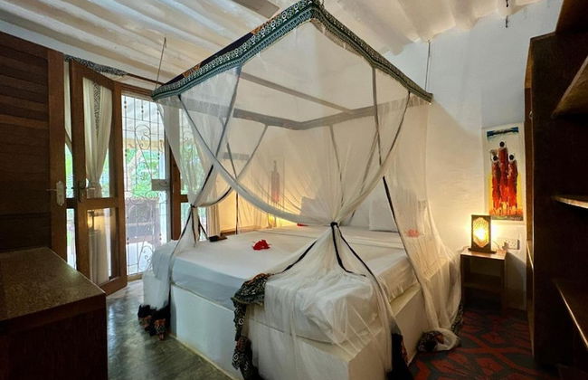 Breeze Residence - Photo 13