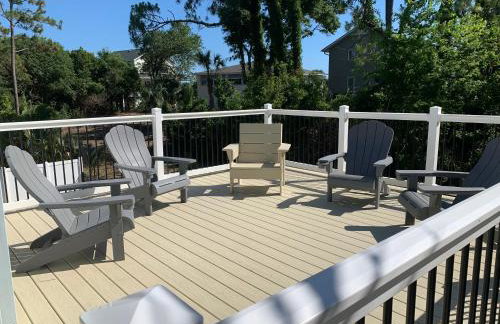 Beach Bum Paradise Edisto Beach with Pool - Photo 6