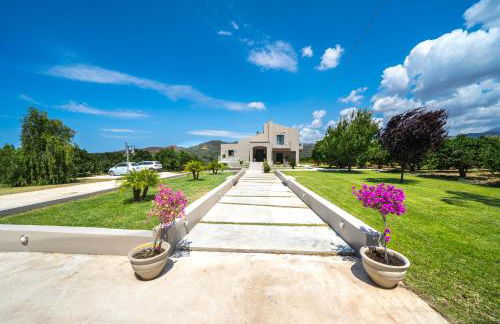 Villa Florentina at Chania Suburbs With Private Pool and BBQ - Photo 14