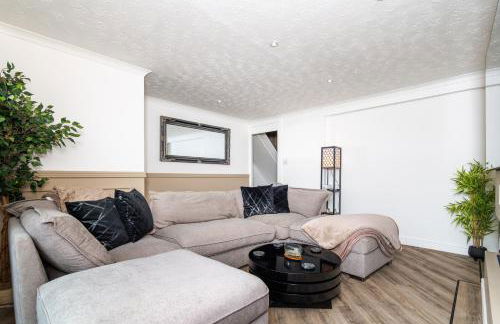 2 Bedroom House-Free Parking - Photo 16