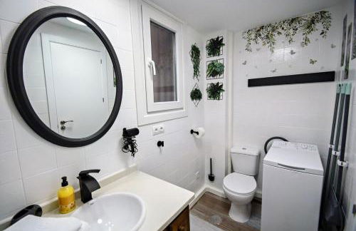 Serene Lakeview Retreat - Foto 17