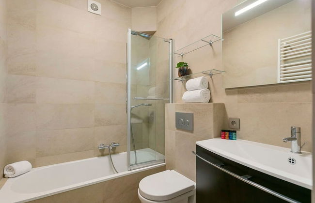 Unique Apartment With Sea-view Near the Center - Photo 29