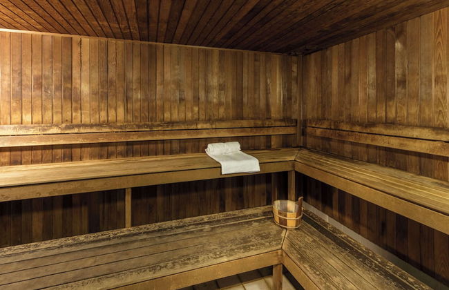 Oaks Brisbane River City Suites - Photo 52