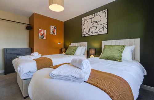 Marriott House sleeps 5 in Bourne with parking - Foto 6