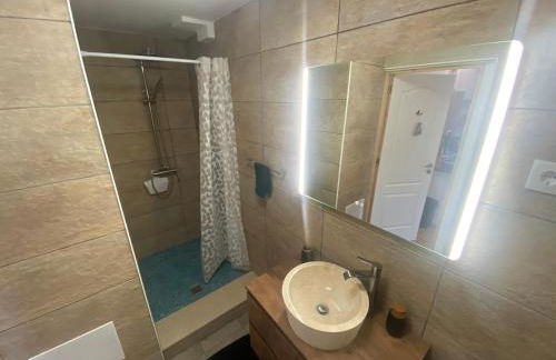 Casa lovits - Cozy One-Bedroom Apartment with Modern Comforts - Foto 3