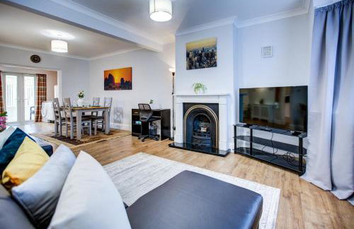 Spacious 4-Bed House in Welling - Free parking - Photo 13