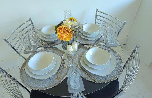 Large House, Home for Contractors- Park Free - Foto 15