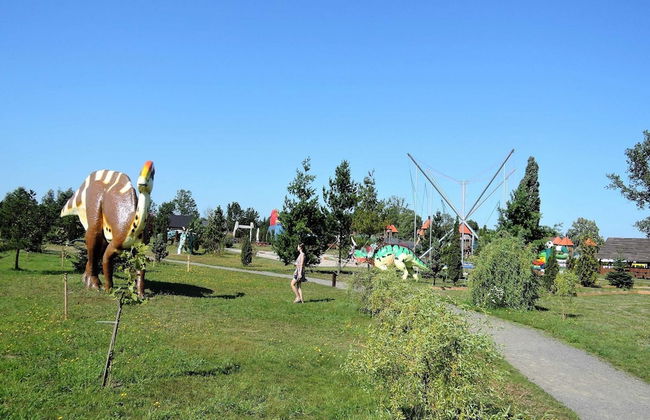 Bungalow With Terrace and Scenic Grounds - Photo 26