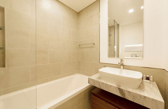 Maison Privee - Exclusive Luxury 3BR Apt with scenic views of Burj Al Arab - Foto 28