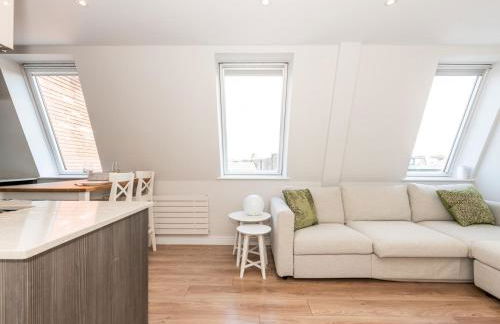 Cosy Central Stylish Apartment in Twickenham - Pass the Keys - Foto 11
