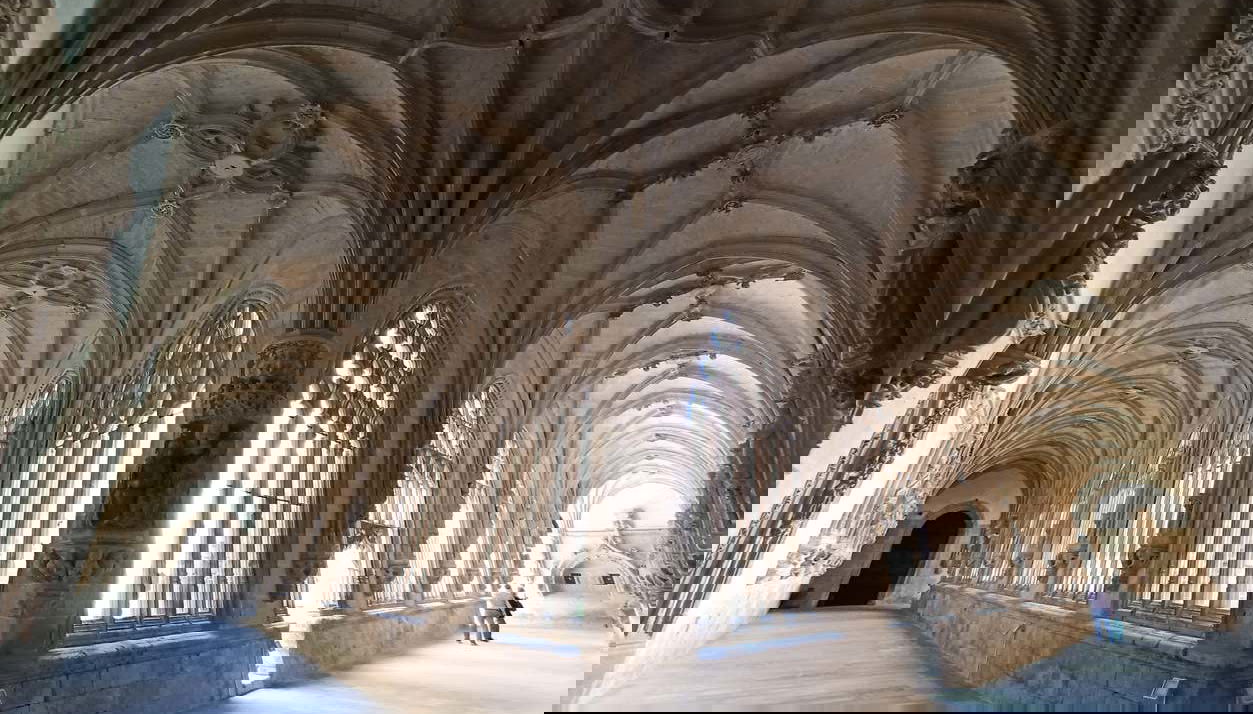 Corridoi del monastero di Oña