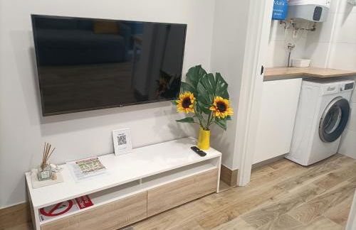 Apto Izaro -Parking Gratis, Reformado- Gaztelugatxe y Gastronomía -Familias y Pareja - Foto 4