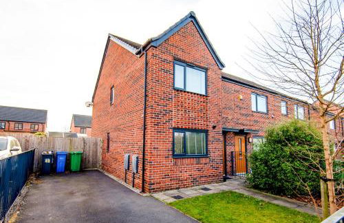 Manchester Cityside Deluxe Stay - 3 Bedroom House Great for Family with Free Parking & Garden - Foto 1