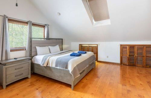 Cozy Loft Near Lake Trails and Mountain Views - Foto 15