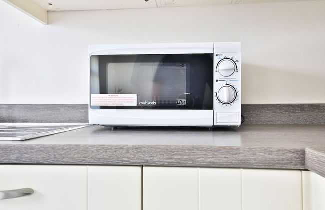 Tranquil 3-bed Home in Cardiff - Foto 19