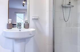 New Modern Detached House with 5bdr Glasgow - Foto 7