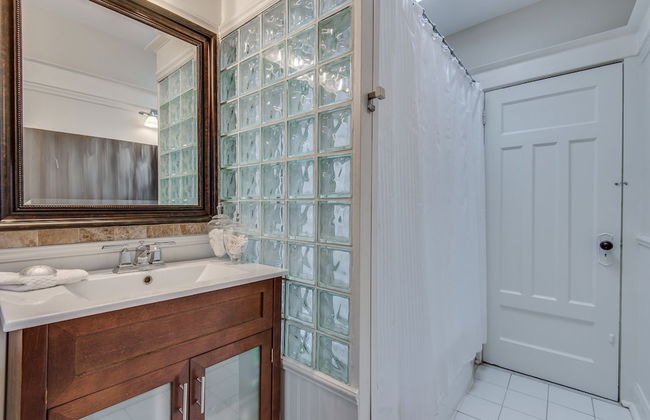 Applewood Suites - Danforth Avenue - Foto 14