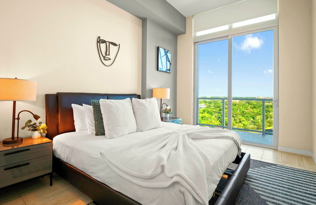 Poolside District Condo - We Host - Foto 7