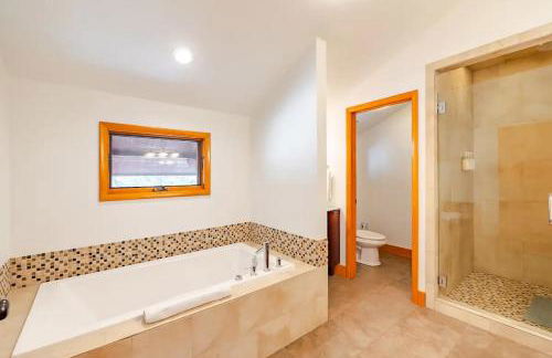 Reduced Nightly Rates! Park City Cabin, Hot Tub, Fire Pit - Sleeps 14 - Photo 46