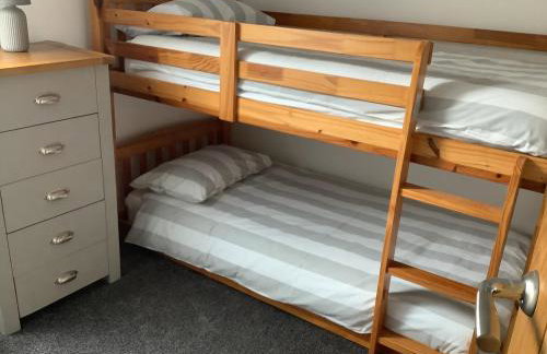 Cambria, a modern 3 bedroom house - Photo 9