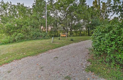 Riverside Hide-A-Way with Patio, BBQ, Fishing Pier - Foto 41