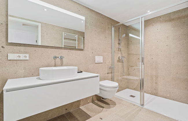 Clausen Hideaway Modern Apartment ID211 - Photo 19