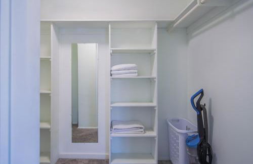 Luxury 2 Bedroom 2 Bathroom Residence Great View - Photo 15