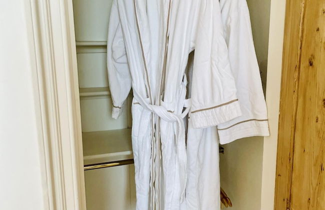 Dolls House - Luxury Townhouse - From 400 Per Night - Photo 41