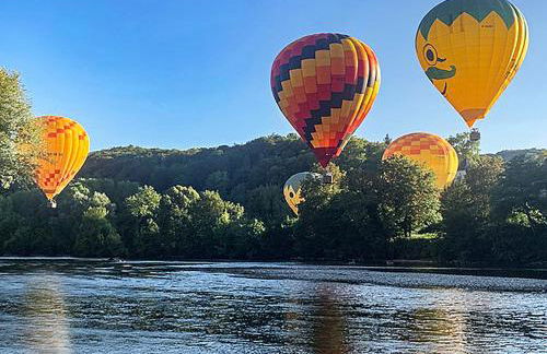 La Tour de Beynac, XIVe siècle, au cœur du village - Foto 17