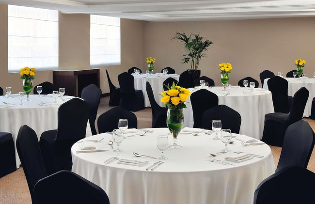 Movenpick Hotel Apartments Al Mamzar Dubai - Photo 53