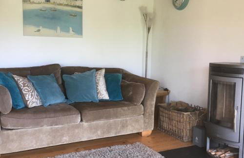 Chestnut,1 bedroom loft apartment with wood burner - Foto 3