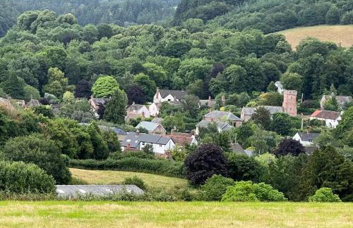 The Barn at Burfords with wood fired hot tub - Foto 29