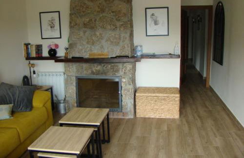 Chalet con piscina y BBQ para 10 personas - Photo 19