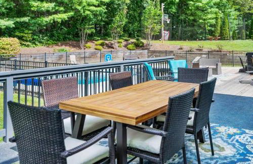 Lush Palace Has Power and Water, MTR Options - Foto 3