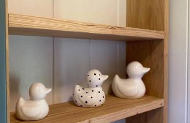 The Black Swan Shepherd Hut - Foto 5