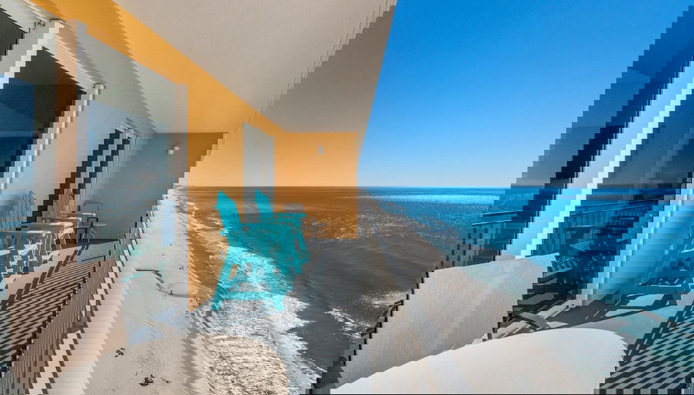 Splash Resort 1702w - Fins Up - Foto 1, Imagen principal