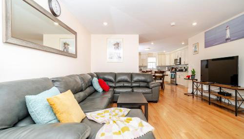 41 - 3BR Quincy - Lovely & Spacious Townhouse near Boston - Foto 2